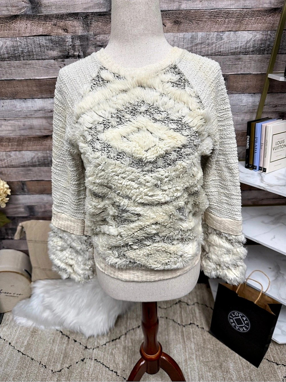 Amadi By Anthro Cream Textured Sweater with Faux Fur